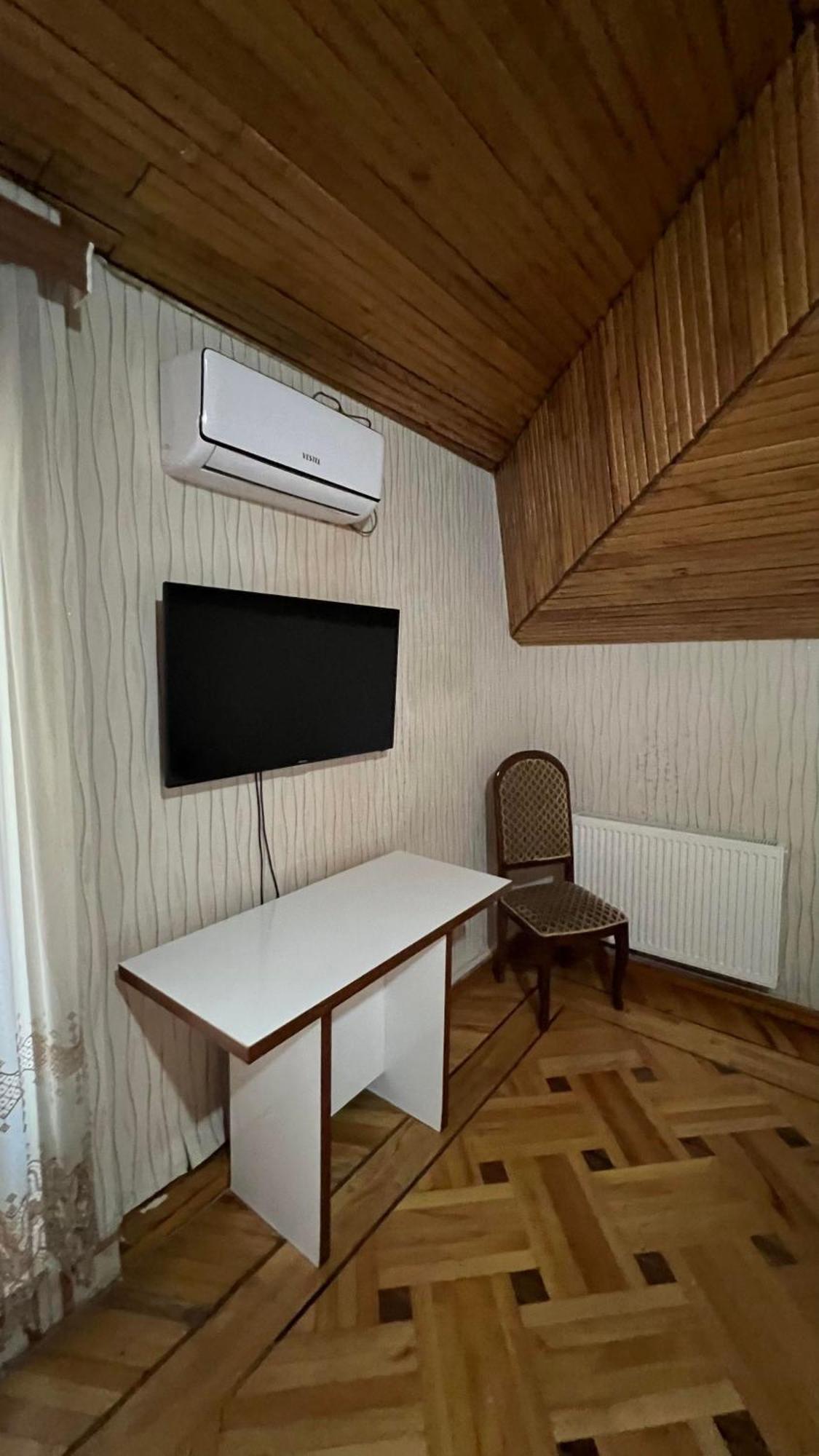 Hotel Marco Polo à Koutaïssi Extérieur photo