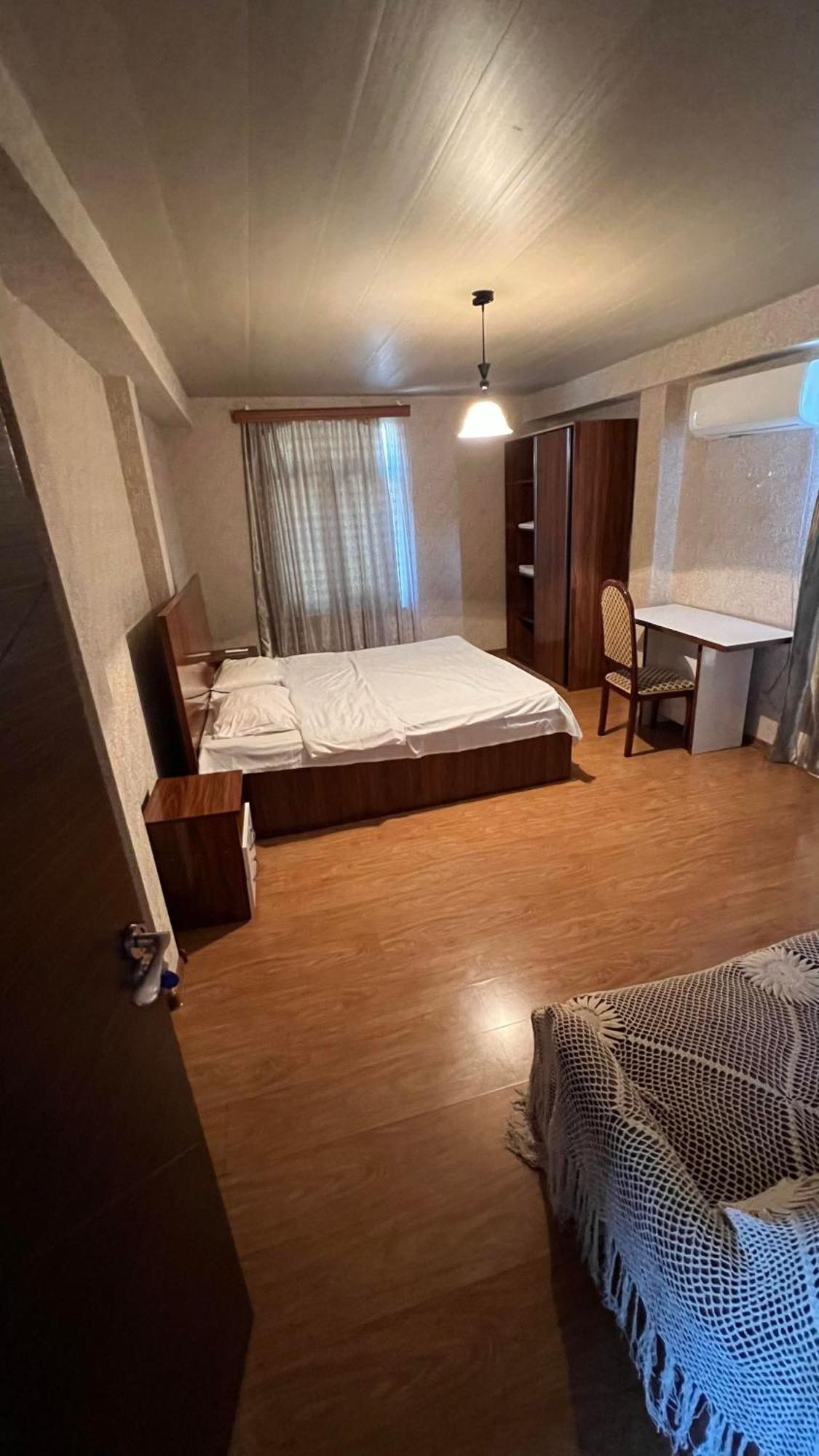 Hotel Marco Polo à Koutaïssi Extérieur photo
