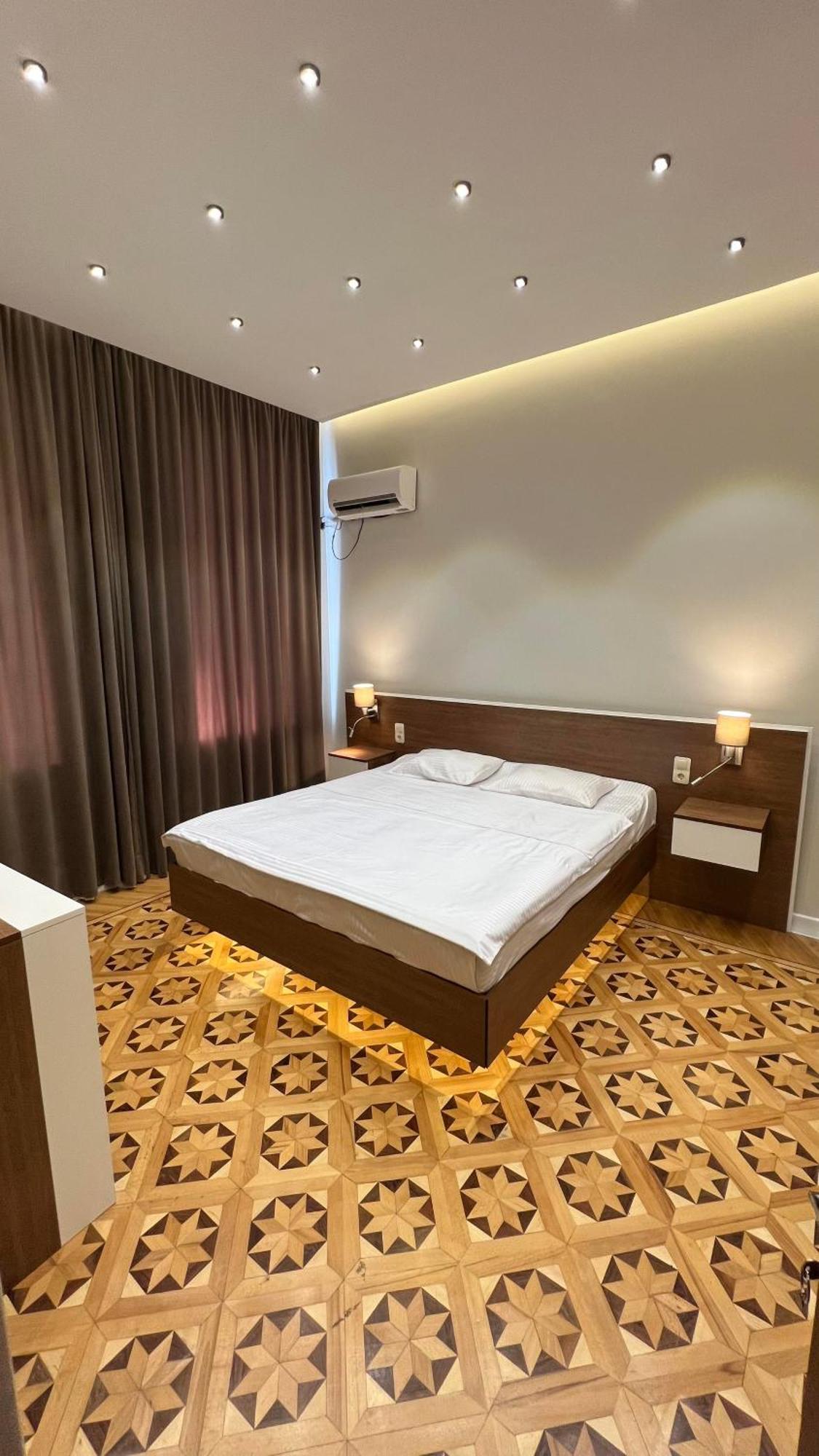 Hotel Marco Polo à Koutaïssi Chambre photo