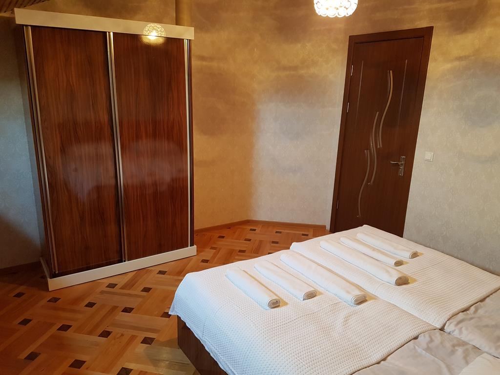 Hotel Marco Polo à Koutaïssi Extérieur photo