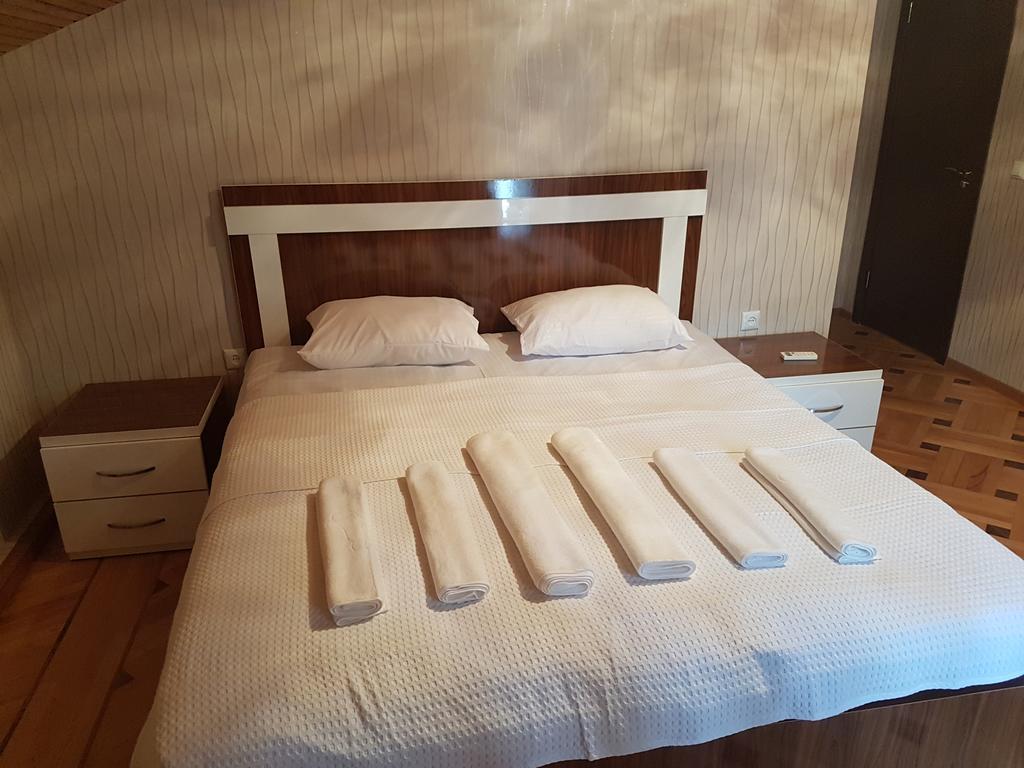 Hotel Marco Polo à Koutaïssi Extérieur photo