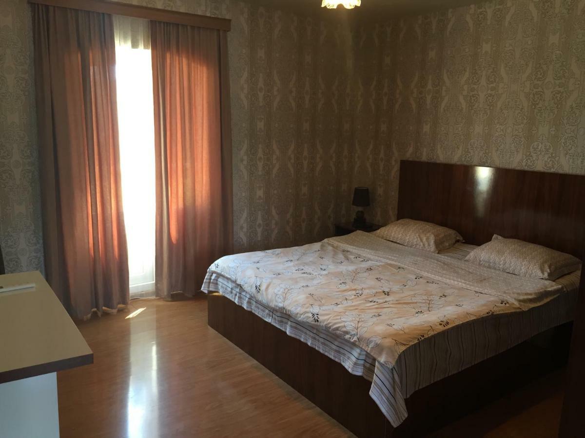 Hotel Marco Polo à Koutaïssi Extérieur photo