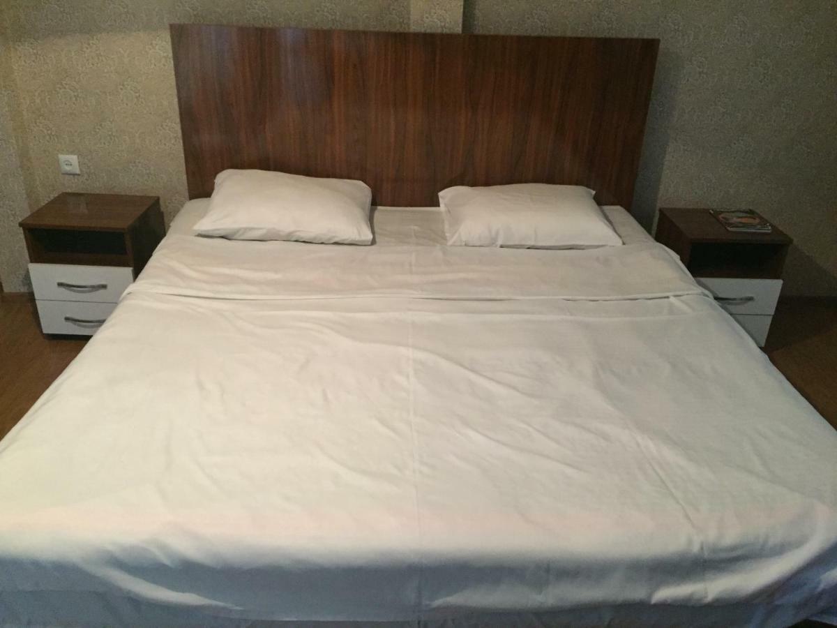Hotel Marco Polo à Koutaïssi Extérieur photo